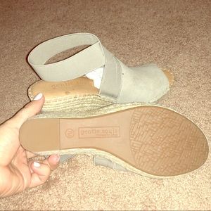 Gentle Souls nude wedges